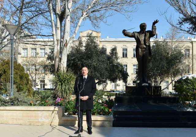 Prezident maestro Niyazinin abidəsinin açılışında - Fotolar